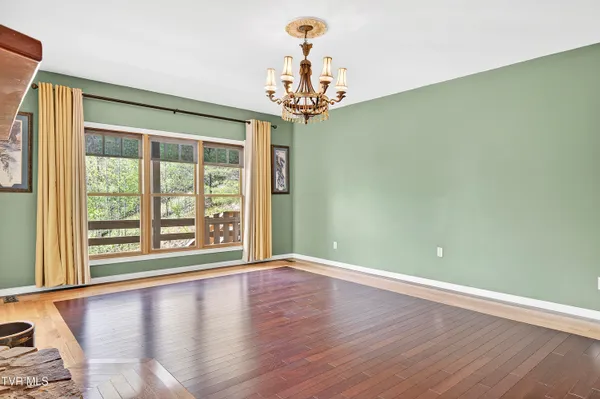 $999,900 | 24327 North Fork River Road, Abingdon, VA 24210
