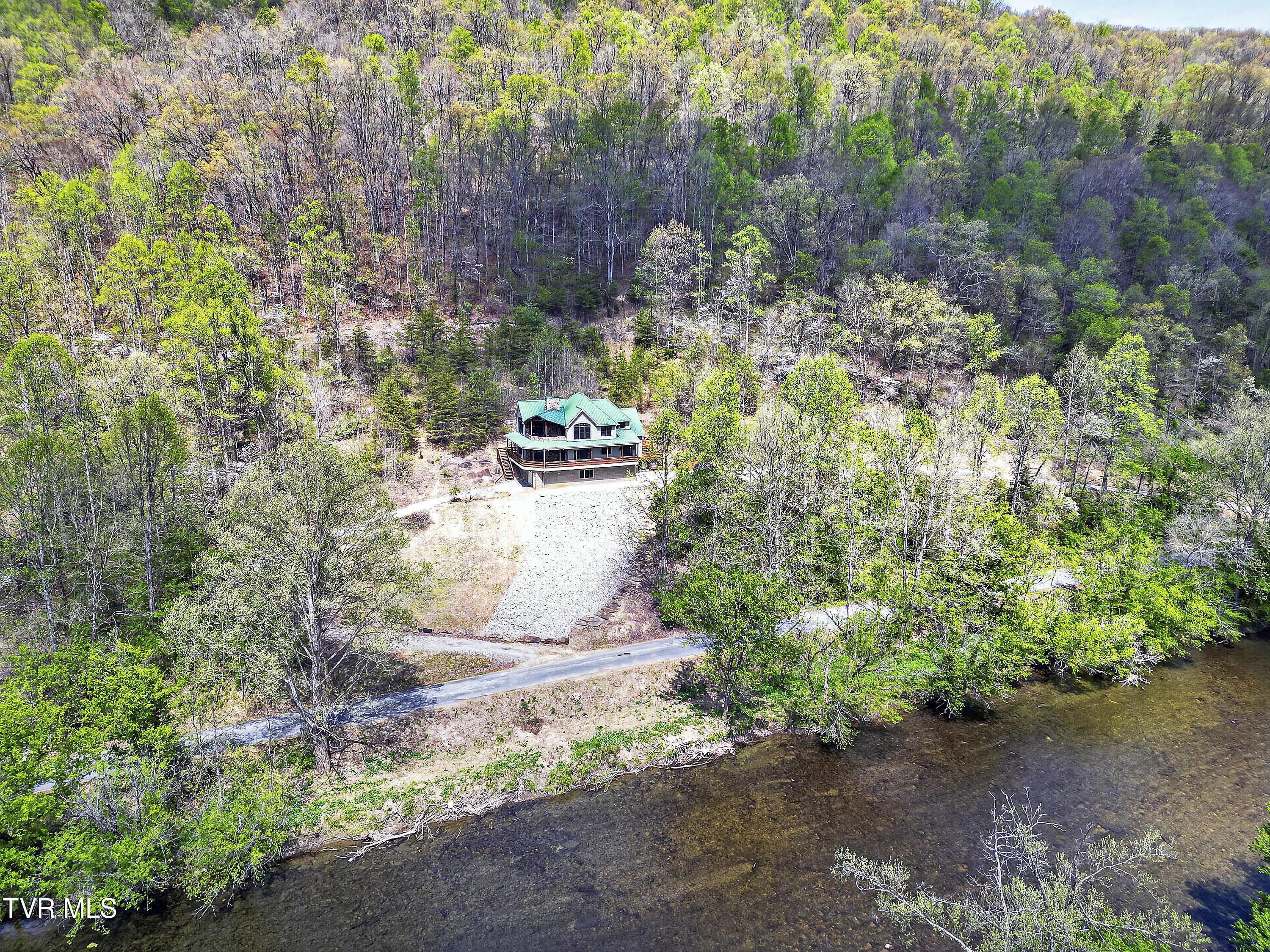 24327 North Fork River Road Abingdon, VA 24210 - Photo 64 of 70 DRONE FOOTAGE