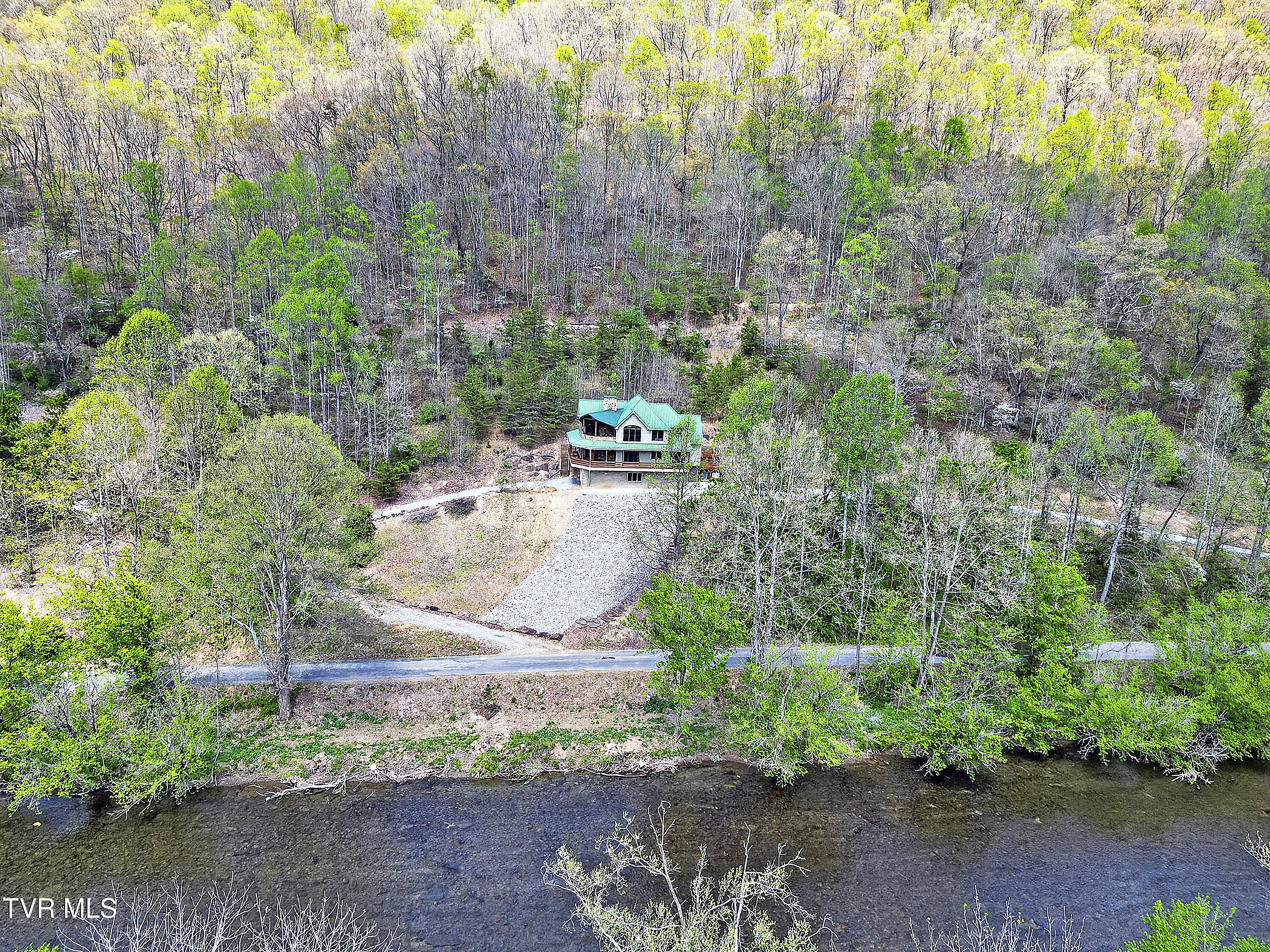 24327 North Fork River Road Abingdon, VA 24210 - Photo 65 of 70 DRONE FOOTAGE