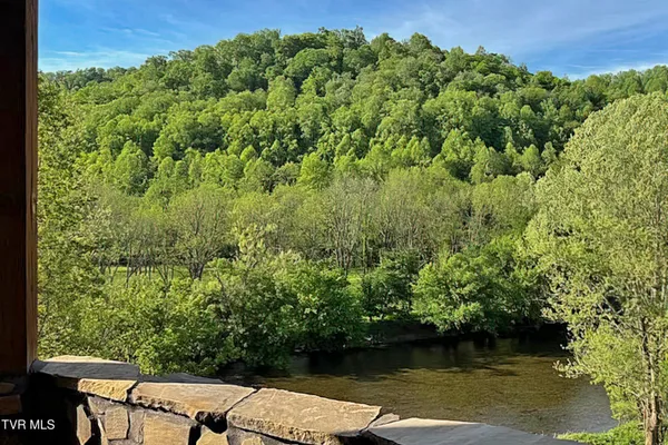 $999,900 | 24327 North Fork River Road, Abingdon, VA 24210