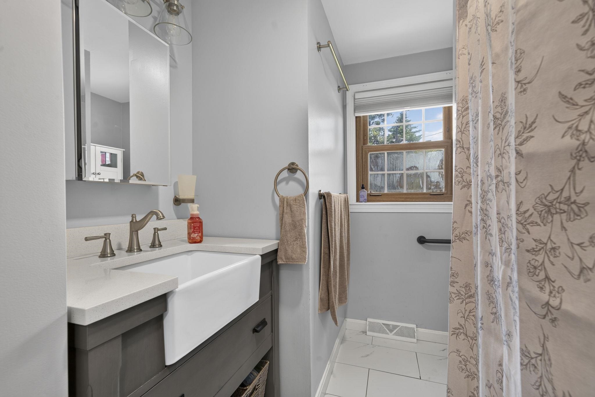 1 Mayflower Road Merrimack, NH 03054 - Photo 20 of 44 Gallery Image 20