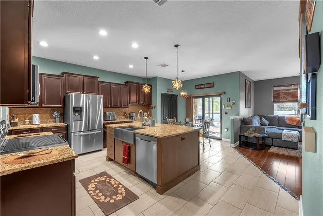 $719,900 | 20006 Satin Leaf Avenue, Tampa, FL 33647