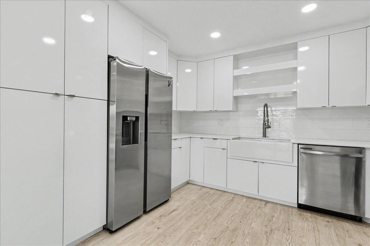 201 Southwest 1st Street, Unit 9 Boca Raton, FL 33432 - Photo 11 of 38 Kitchen