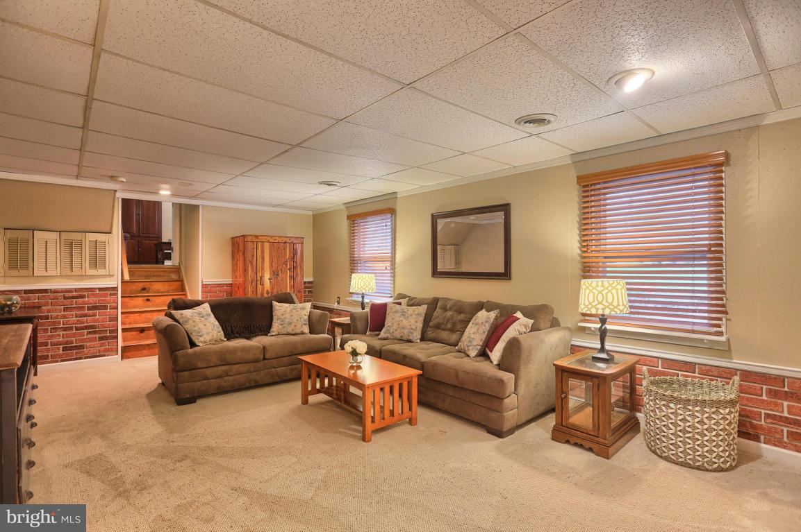 472 Longmeadow Road Lancaster, PA 17601 - Photo 25 of 33 Gallery Image 25
