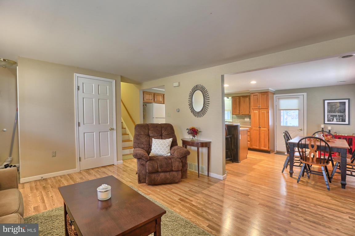 472 Longmeadow Road Lancaster, PA 17601 - Photo 5 of 33 Gallery Image 5