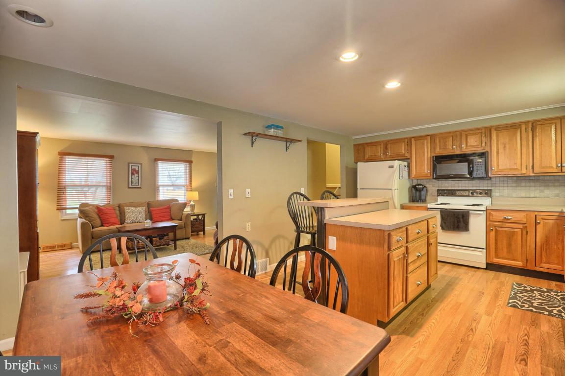 472 Longmeadow Road Lancaster, PA 17601 - Photo 8 of 33 Gallery Image 8