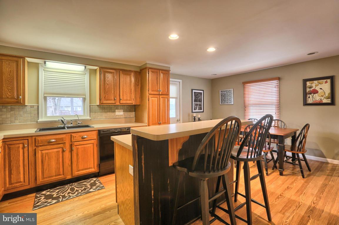 472 Longmeadow Road Lancaster, PA 17601 - Photo 9 of 33 Gallery Image 9