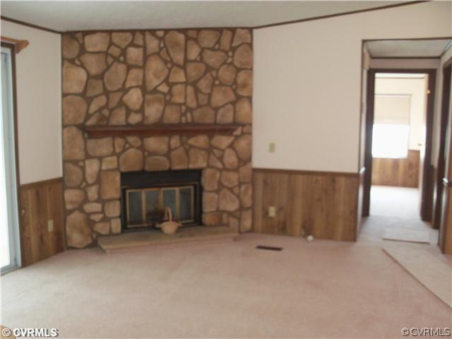 10306 Williamsville Road Hanover, VA 23069 - Photo 6 of 11 Den/Family/Great Room