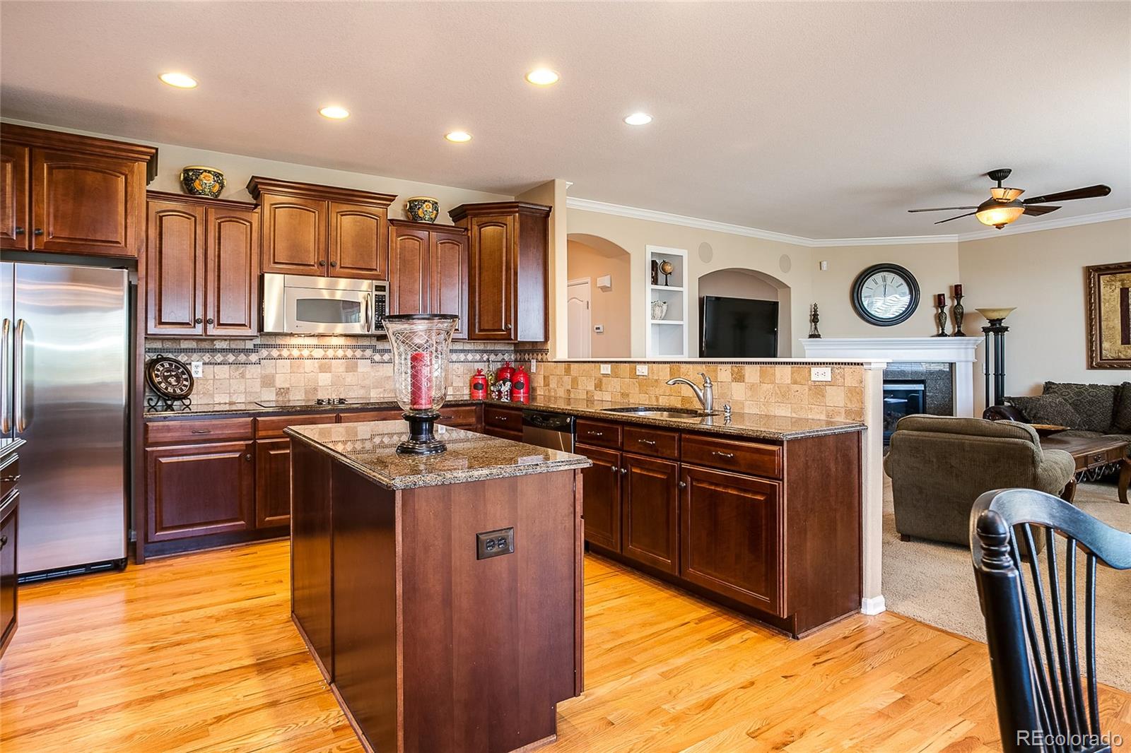 4381 Ivycrest Point Highlands Ranch, CO 80130 - Photo 12 of 35 Gallery Image 12
