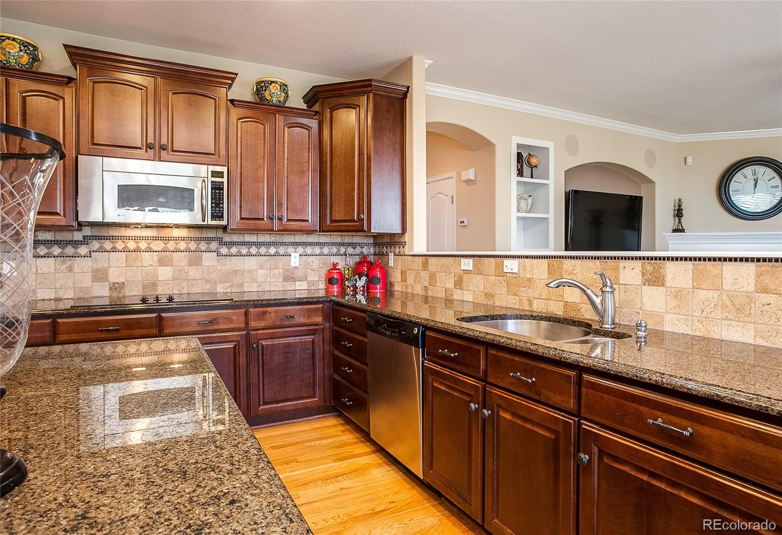 4381 Ivycrest Point Highlands Ranch, CO 80130 - Photo 10 of 35 Gallery Image 10