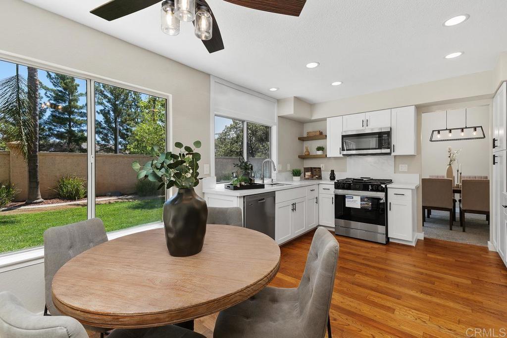 32175 Vía Flore Temecula, CA 92592 - Photo 12 of 33