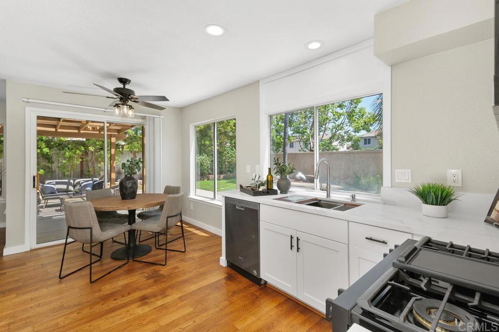 32175 Vía Flore Temecula, CA 92592 - Photo 15 of 33