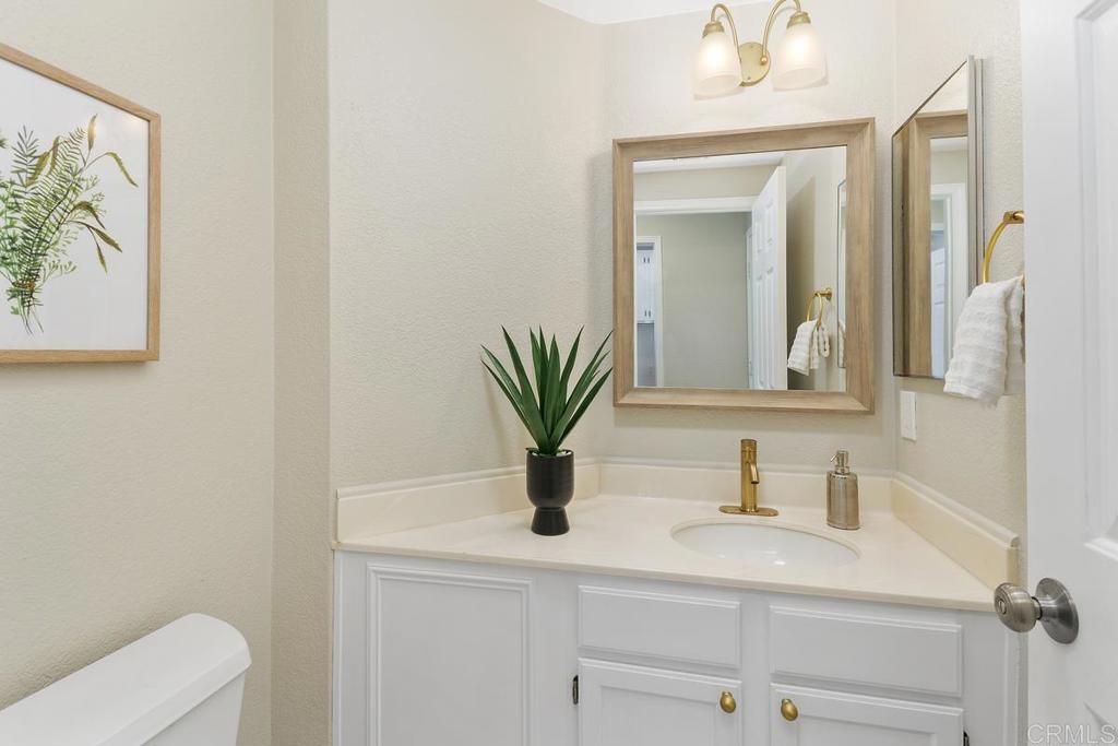 32175 Vía Flore Temecula, CA 92592 - Photo 17 of 33