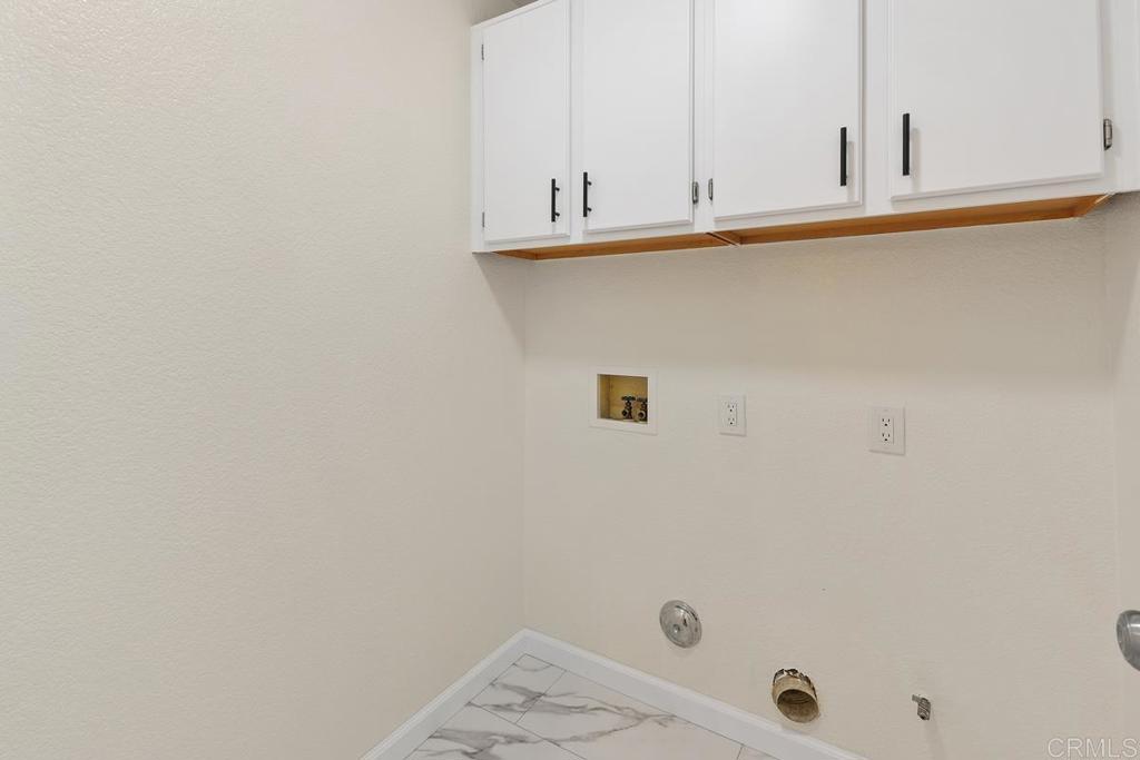 32175 Vía Flore Temecula, CA 92592 - Photo 18 of 33