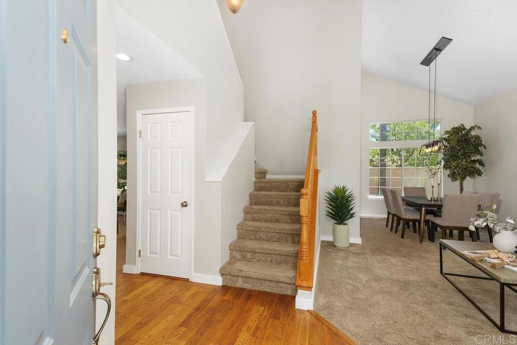 32175 Vía Flore Temecula, CA 92592 - Photo 3 of 33