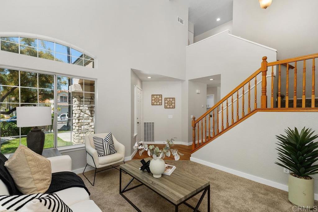 32175 Vía Flore Temecula, CA 92592 - Photo 6 of 33