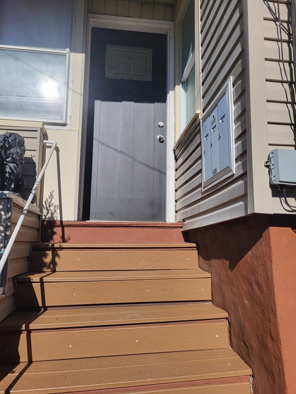 89 Oak Street Fall River, MA 02720 - Photo 19 of 39 a view of entryway