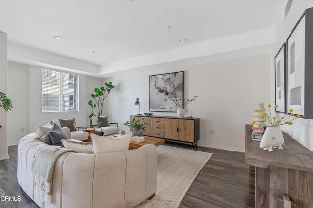 $899,000 | 931 East Walnut Street, Unit 508, Pasadena, CA 91106