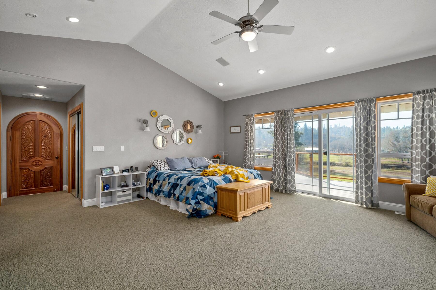 5732 Hugo Road Grants Pass, OR 97526 - Photo 23 of 71 batch_5732HugoRd-024