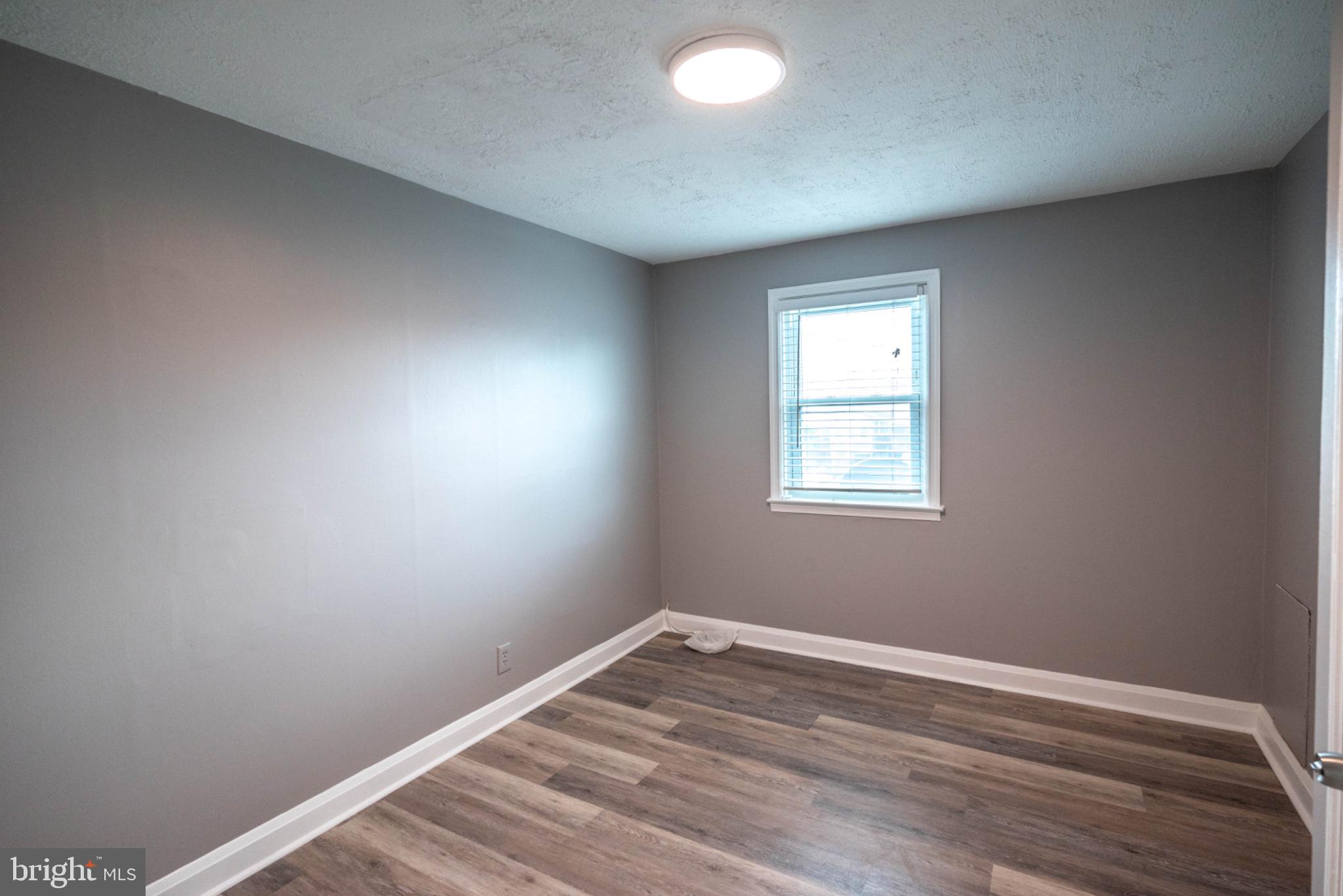 2724 Southbrook Road Baltimore, MD 21222 - Photo 9 of 17 Bright and airy blank canvas room.