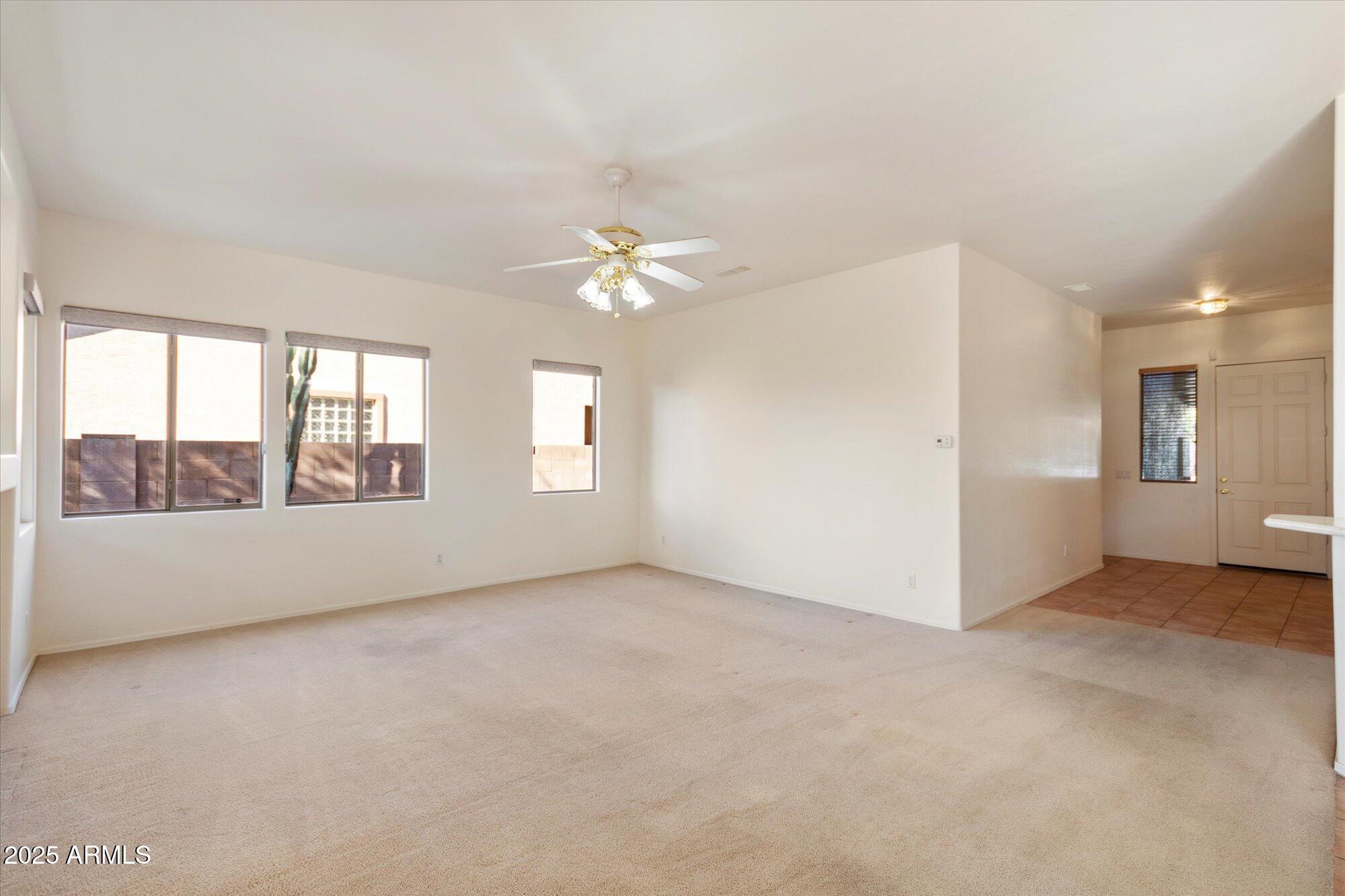 4825 East Kirkland Road Phoenix, AZ 85054 - Photo 6 of 30 Great Room