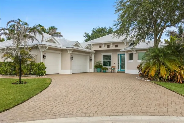 $1,180,000 | 1090 Quail Court Southwest, Vero Beach, FL 32968