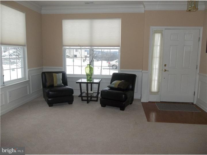 213 Stoyer Road Coatesville, PA 19320 - Photo 11 of 15 Living Room