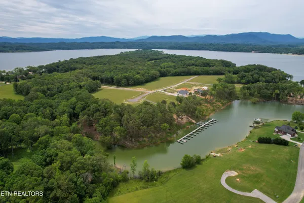$325,000 | Lot 38 English Mountain Pointe Point, White Pine, TN 37890