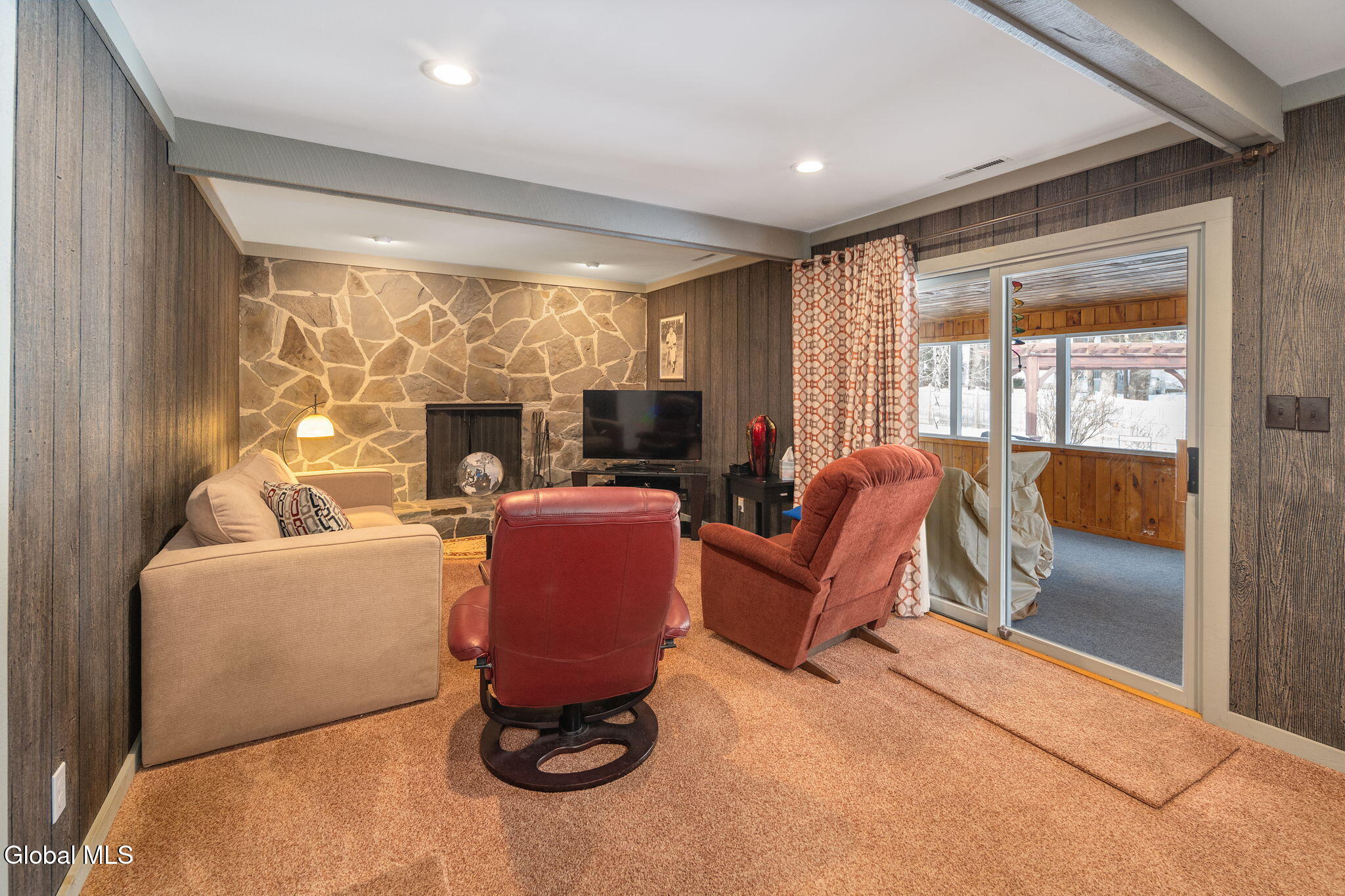 751 Carlton Road Clifton Park, NY 12065 - Photo 17 of 39 17-751CarltonRd_17