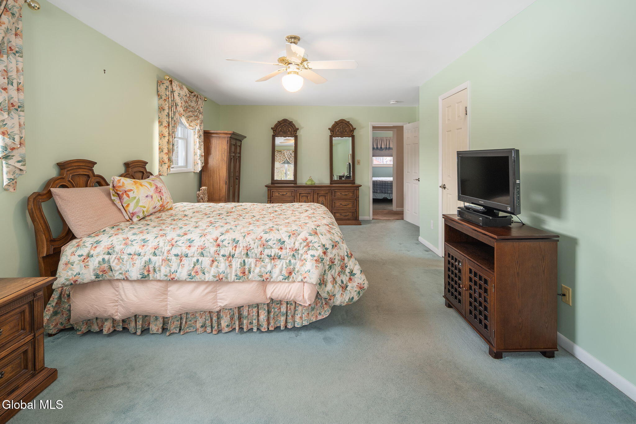 751 Carlton Road Clifton Park, NY 12065 - Photo 22 of 39 23-751CarltonRd_23