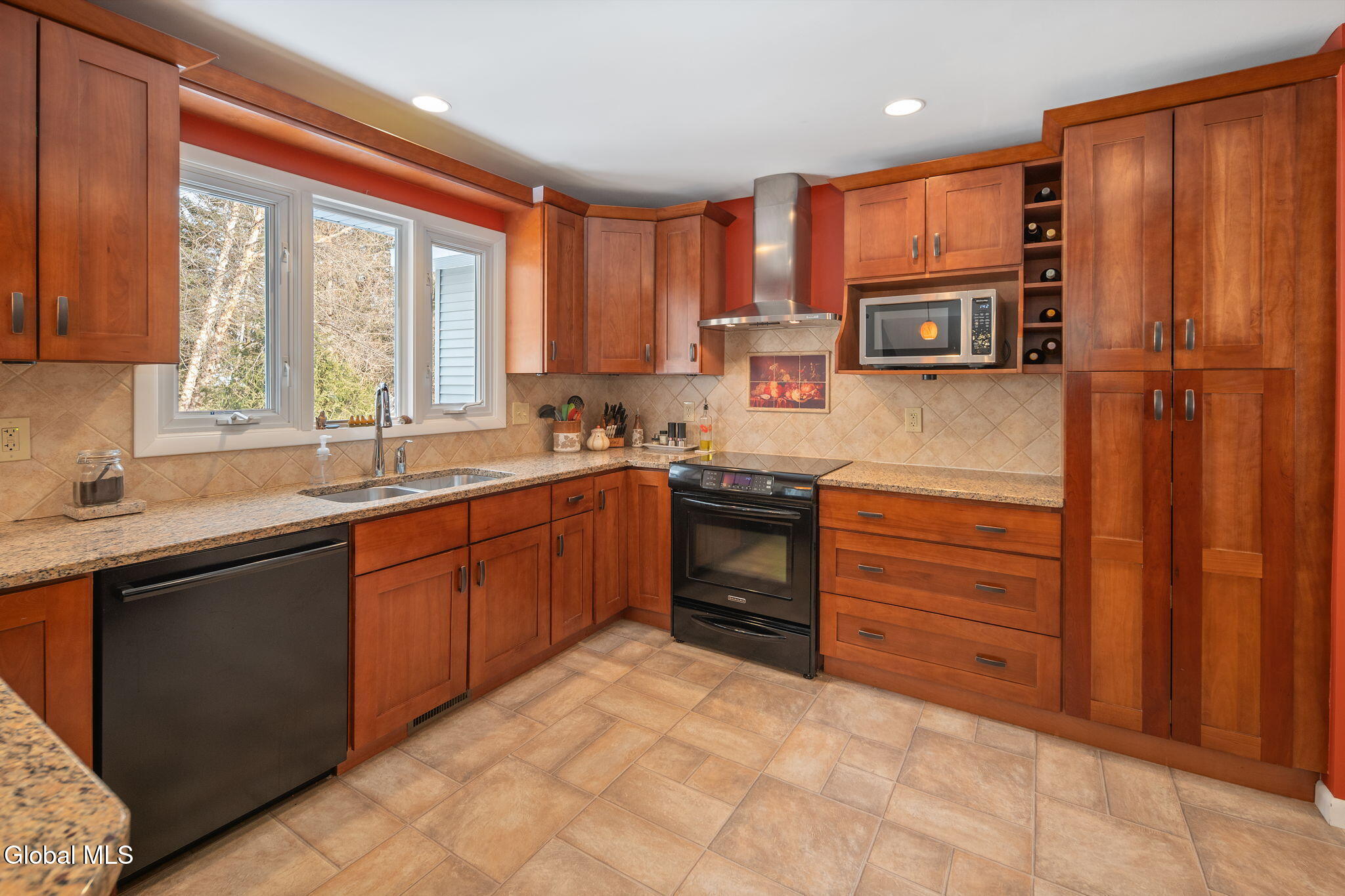 751 Carlton Road Clifton Park, NY 12065 - Photo 10 of 39 11-751CarltonRd_11