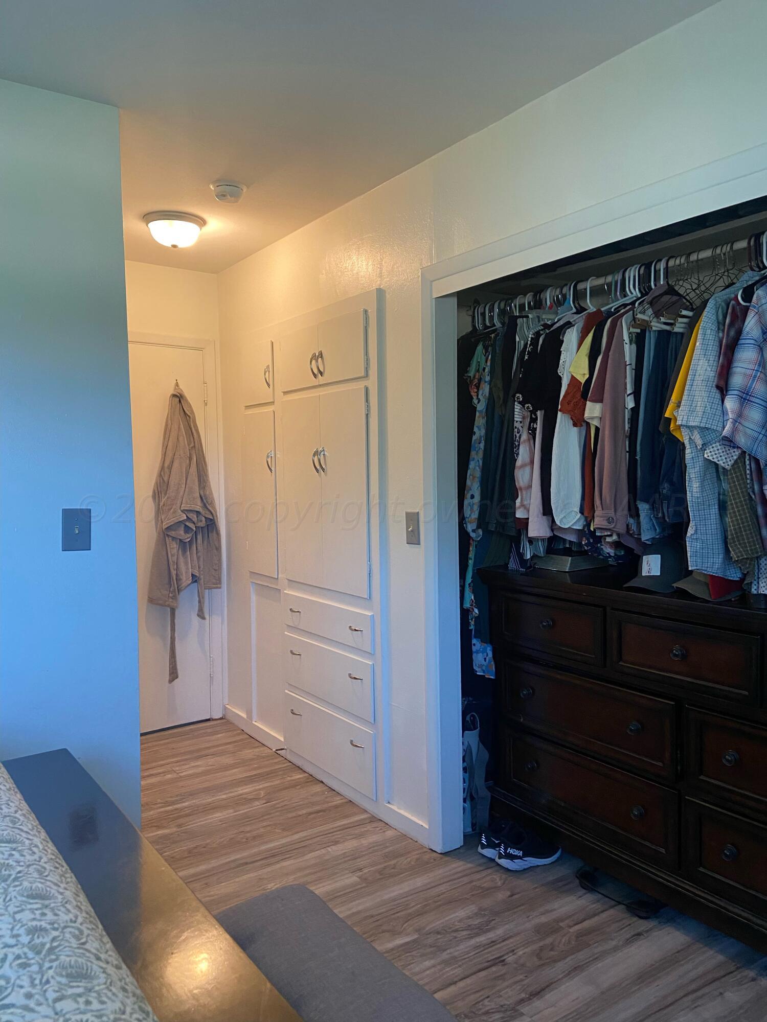 720 Santa Fe Avenue Channing, TX 79018 - Photo 20 of 23 a view of a walk in closet