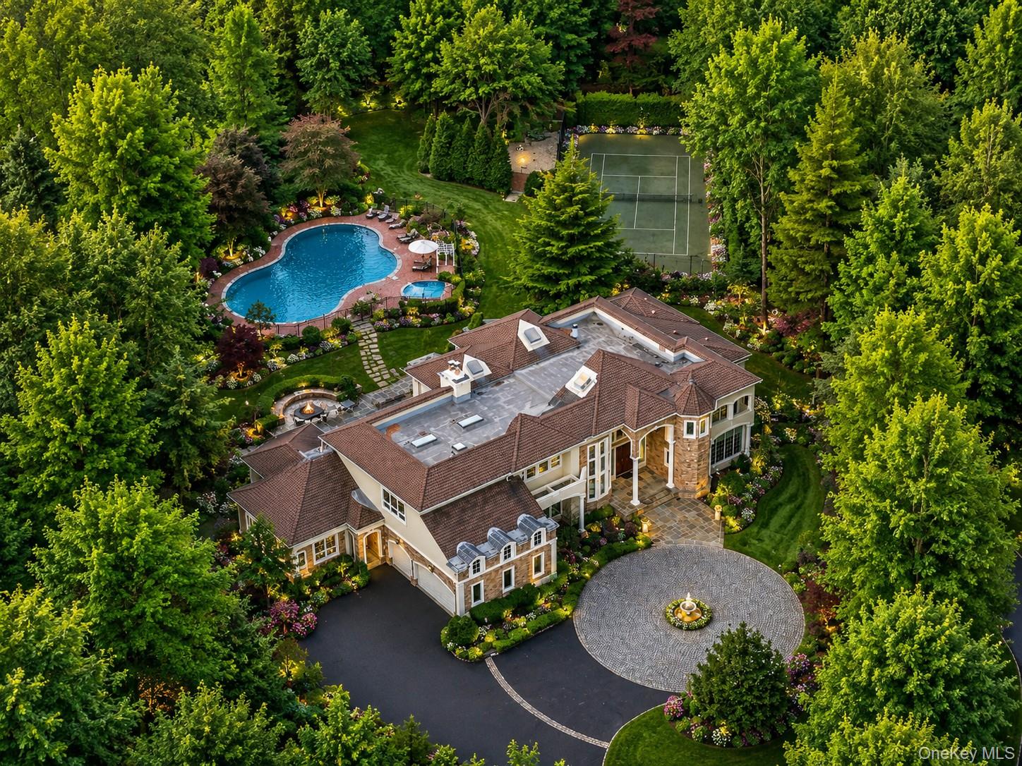 55 Coves Run Syosset, NY 11791 - Photo 48 of 50 an aerial view of a house