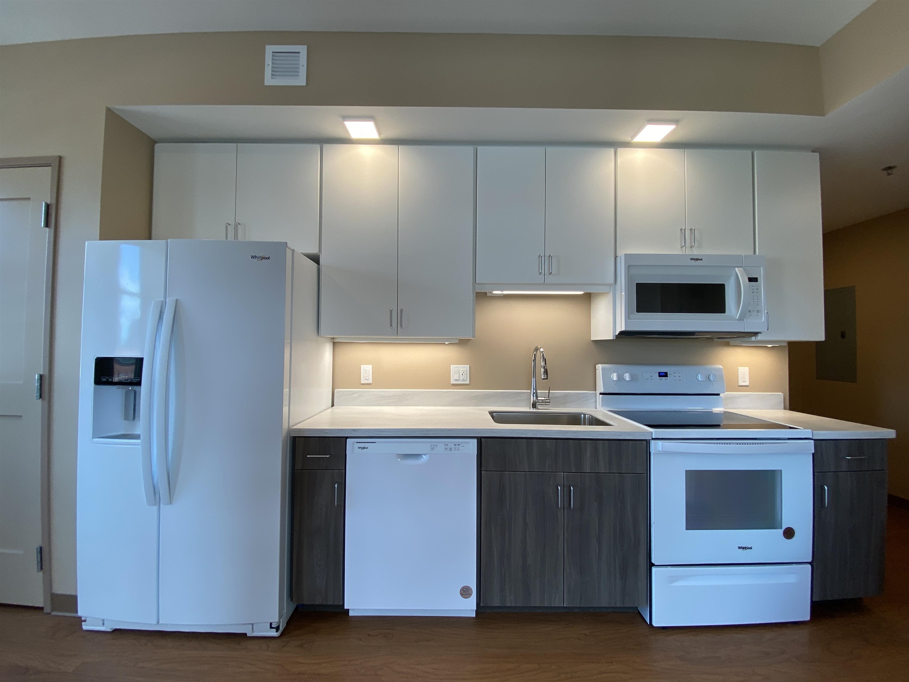 83 Hanover Street, Unit 509 Manchester, NH 03101 - Photo 16 of 53