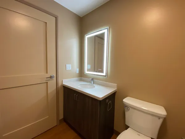 $1,899 | 83 Hanover Street, Unit 509, Manchester, NH 03101