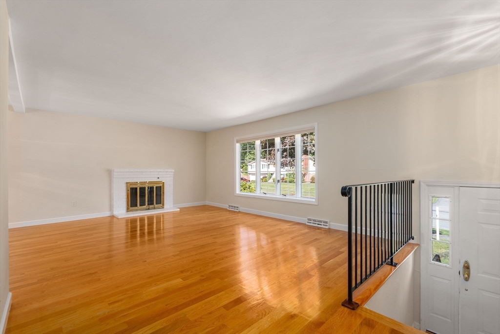 114 Albemarle Road Norwood, MA 02062 - Photo 13 of 42
