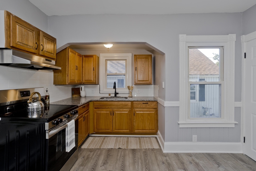11 Nathaniel Street Springfield, MA 01109 - Photo 4 of 17 Gallery Image 4