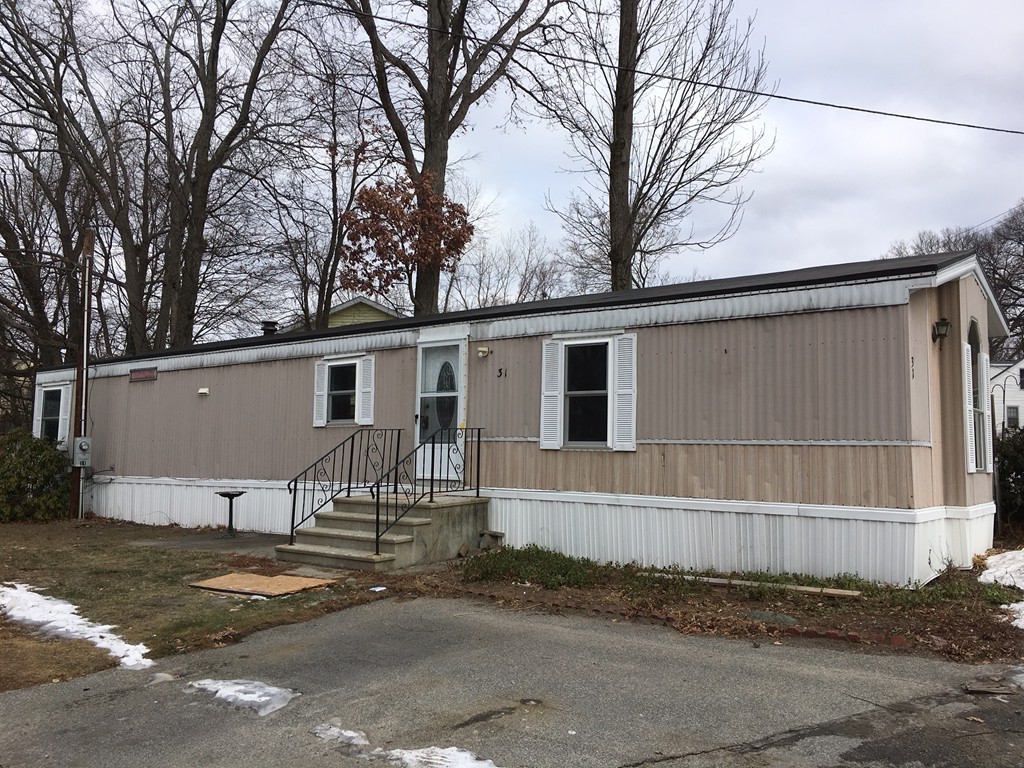 557-31 Southwest Cutoff, Unit 31 Worcester, MA 01607 - Photo 1 of 11 Gallery Image 1