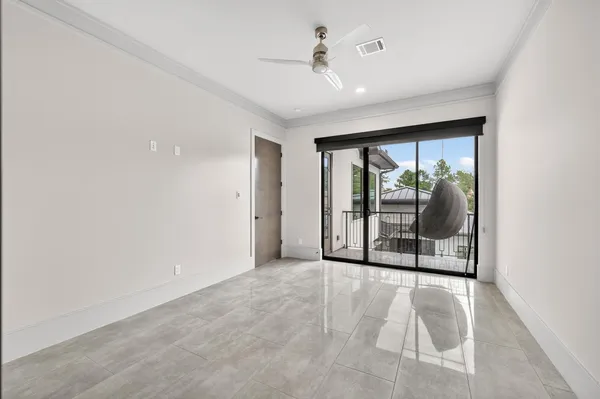 $2,580,000 | 14 Kingscote Way, The Woodlands, TX 77382