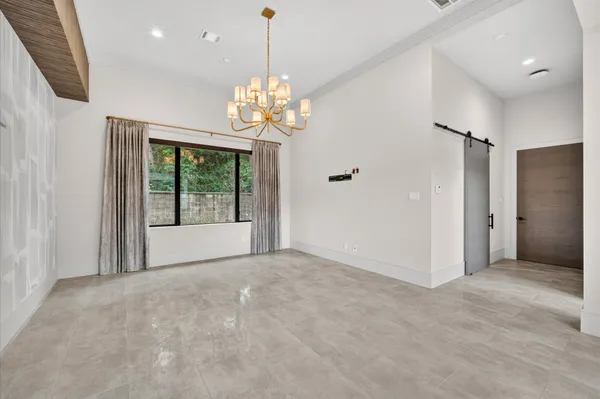 $2,580,000 | 14 Kingscote Way, The Woodlands, TX 77382