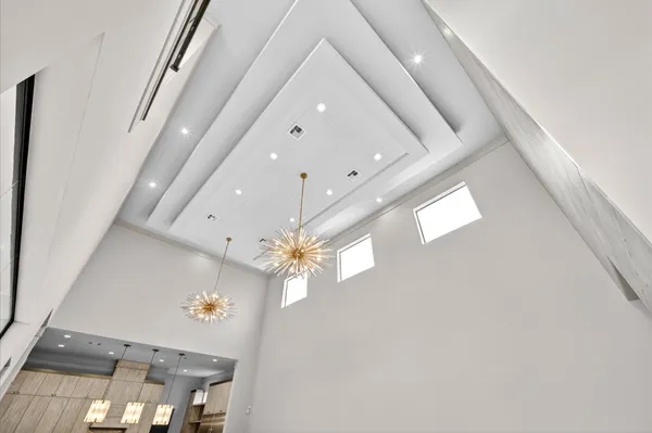 $2,580,000 | 14 Kingscote Way, The Woodlands, TX 77382