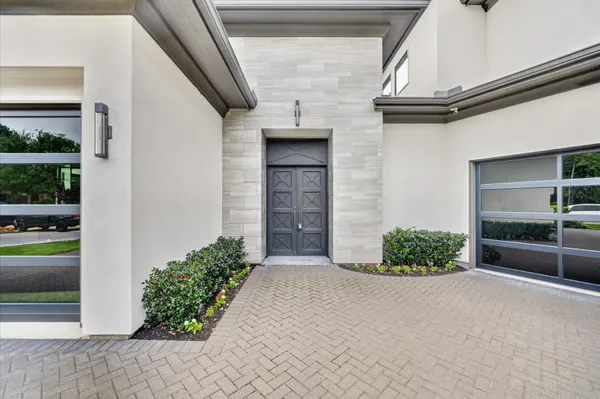 $2,580,000 | 14 Kingscote Way, The Woodlands, TX 77382