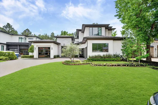 $2,580,000 | 14 Kingscote Way, The Woodlands, TX 77382