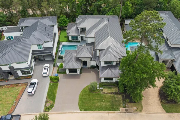 $2,580,000 | 14 Kingscote Way, The Woodlands, TX 77382