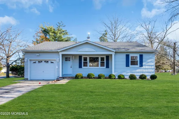 $419,999 | 89 Brakenbury Drive, Toms River, NJ 08757