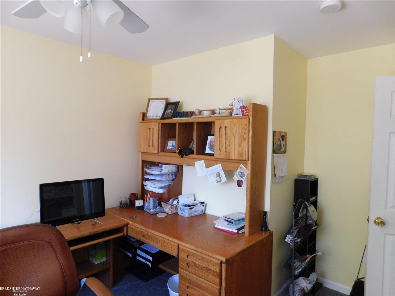 33183 Utica Road Fraser, MI 48026 - Photo 9 of 22 31333500-8.JPG