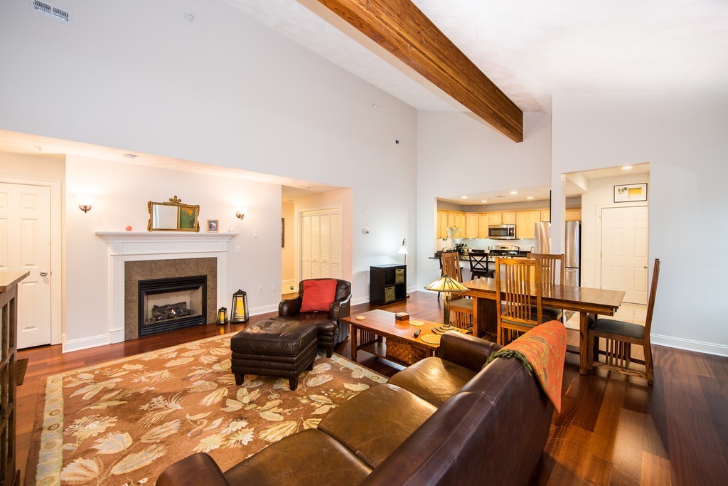 82 Virginia Road, Unit 410 Lincoln, MA 01773 - Photo 4 of 19 Gallery Image 4