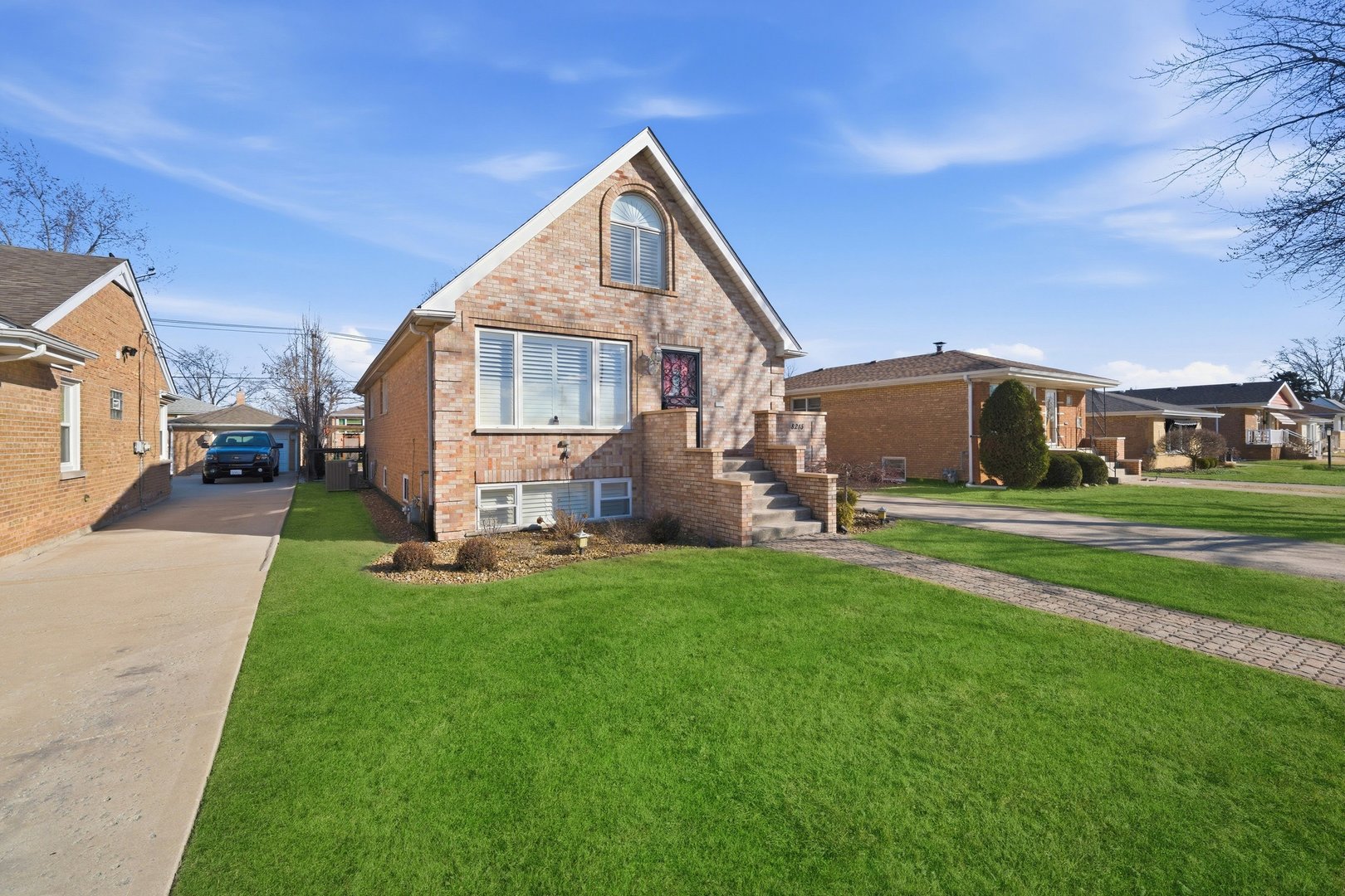 8215 Austin Avenue Burbank, IL 60459 - Photo 1 of 59