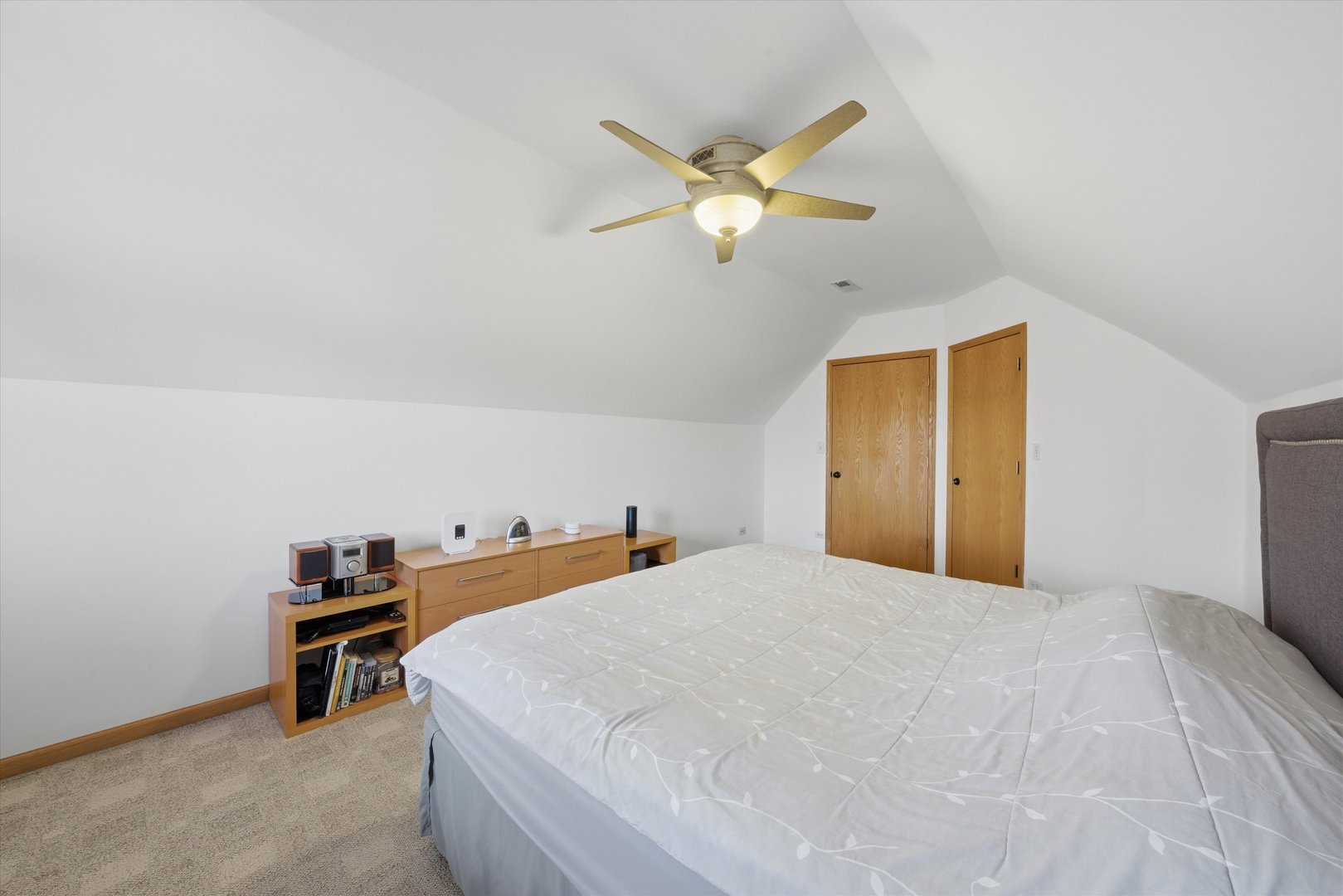 8215 Austin Avenue Burbank, IL 60459 - Photo 17 of 59