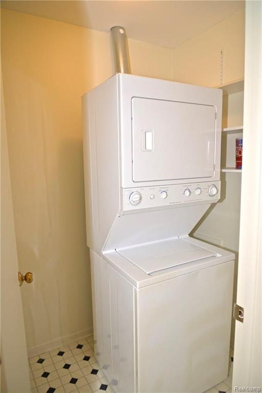 43298 Mound Road, Unit 207 Sterling Heights, MI 48314 - Photo 10 of 13